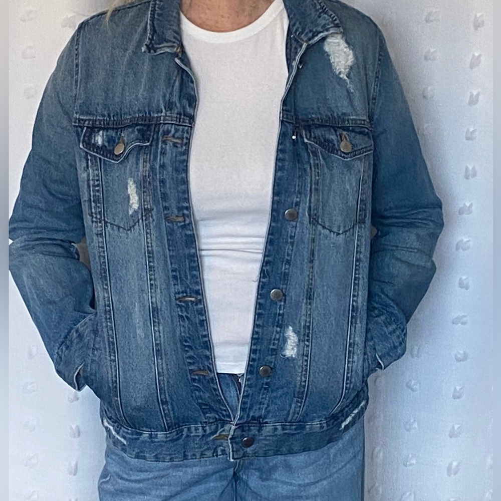 🦋SPRING SALE🦋 BP Distressed Denim Jacket
